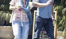 老友记最新重聚消息爆料,昔日六人再聚首，回忆满满！